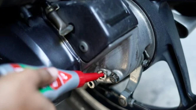Cara Gampang Atasi Disekitar Baut Oli Gardan Motor Matic Yang Retak